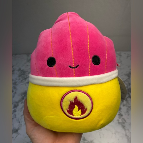 Mariska the Hot / Spicy Fries Neon Foods Squad Squishmallow 7.5in New With Tags - Picture 5 of 7